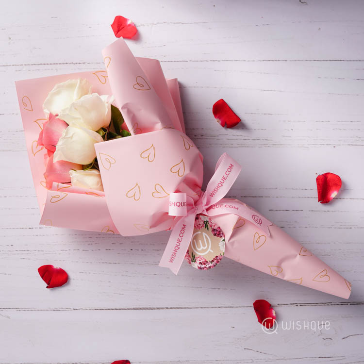 Pink & White Rose Posy