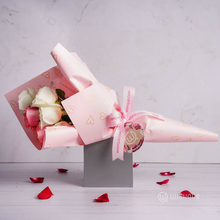 Pink & White Rose Posy