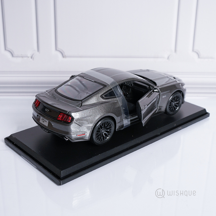 Maisto 2015 Ford Mustang GT Special Edition