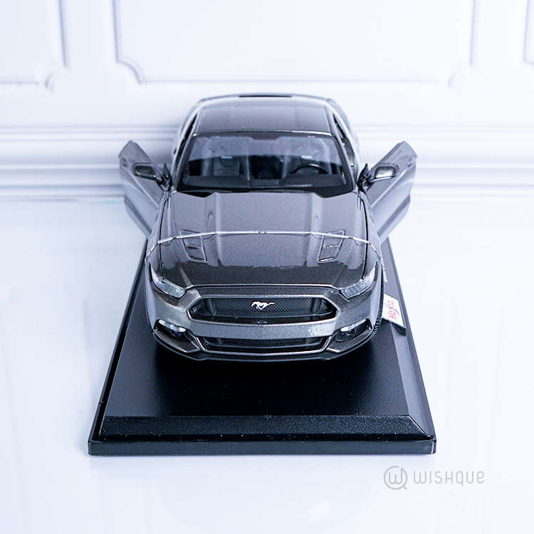 Maisto 2015 Ford Mustang GT Special Edition