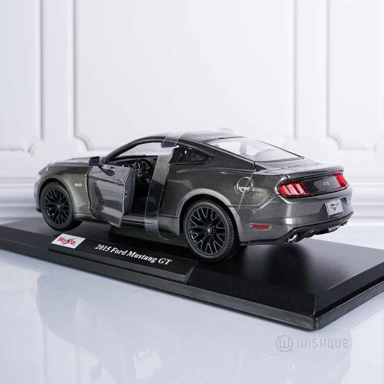Maisto 2015 Ford Mustang GT Special Edition