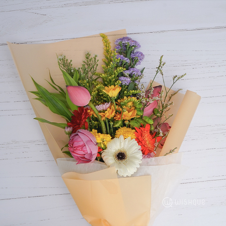 Sunbeam Charm Flower Bouquet