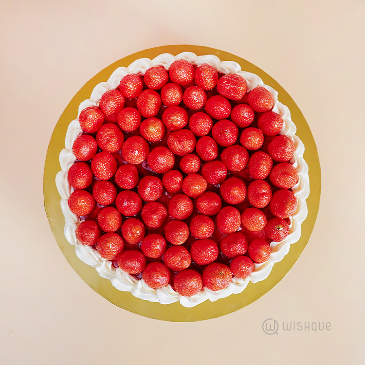 Crimson Crown Strawberry Chocolate Cake