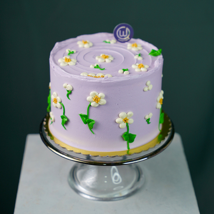 Lilac Daisy Ribbon Cake