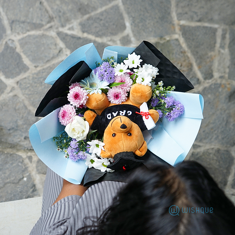 Graduation Glow Fresh Flower Bouquet
