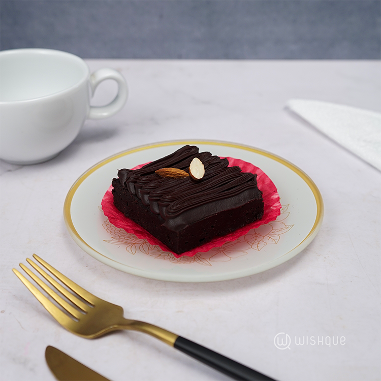 Triple Ganache Brownie Box ( 9 Pcs )