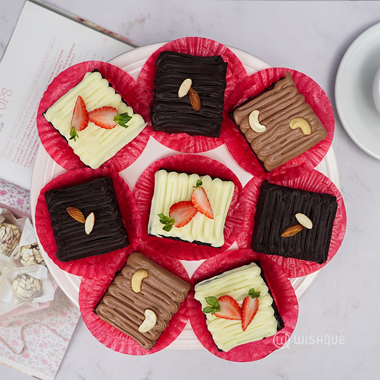 Triple Ganache Brownie Box ( 9 Pcs )