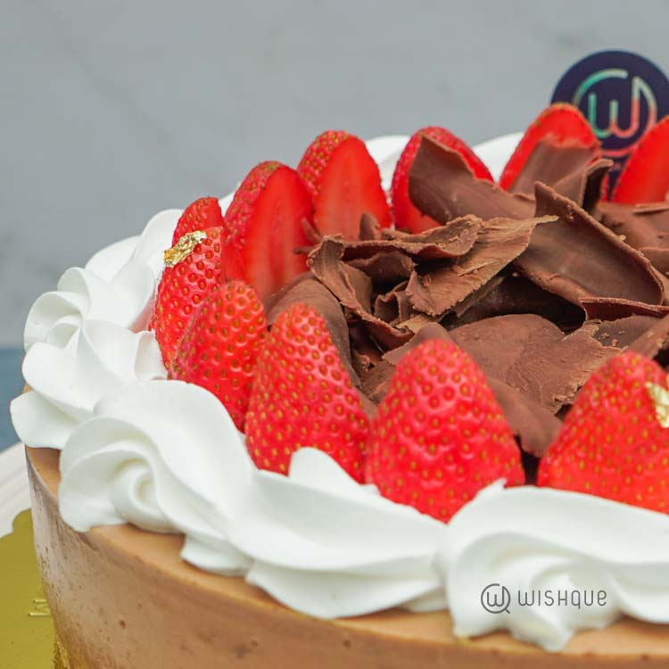 Deluxe Strawberry Swiss Chocolate Cheesecake