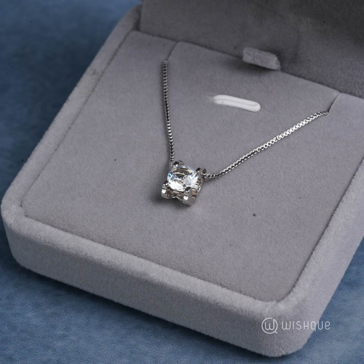 Sparkling Pendant With Cloe Crystals White-Gold Plated