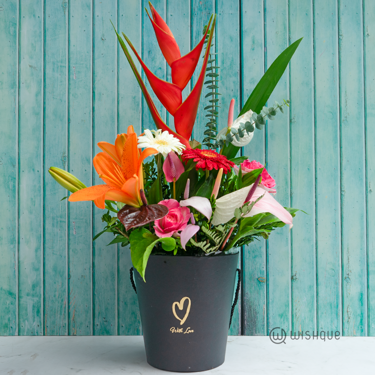 Lush Lagoon Floral Basket