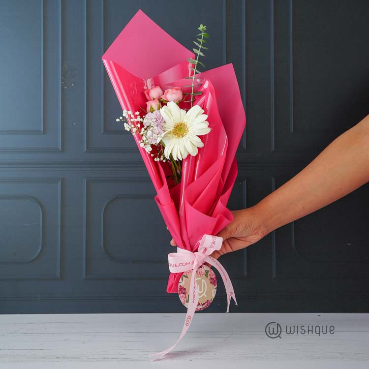 Dewdrop Berry Mini Bouquet