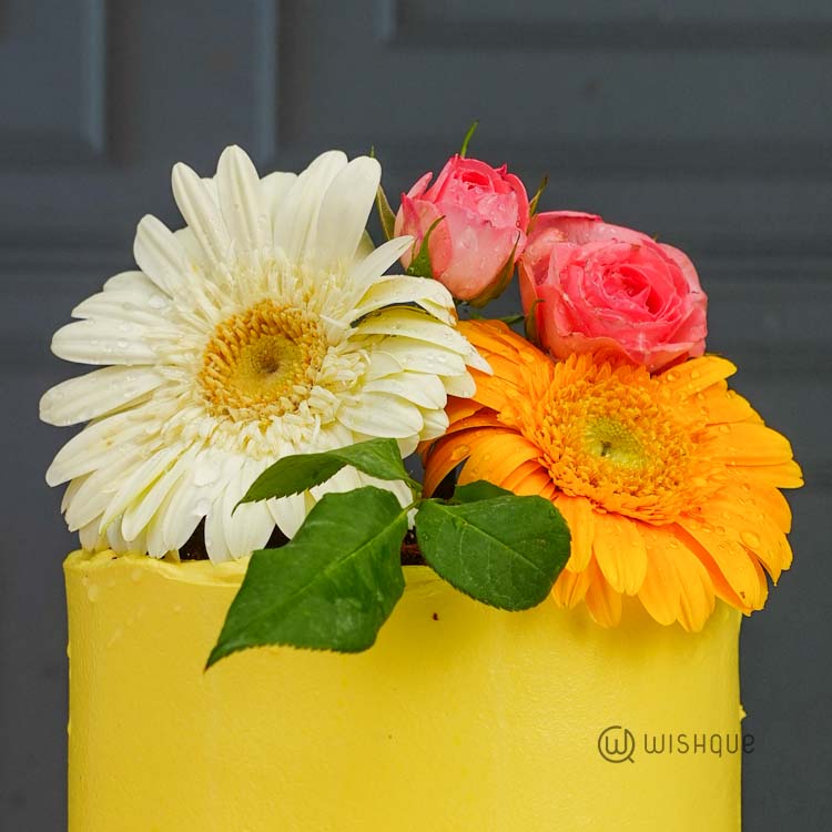 Yellow Bloom Chocolate Pot Cake