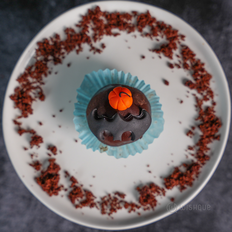 Midnight Monster Halloween Truffles Collection 9pcs