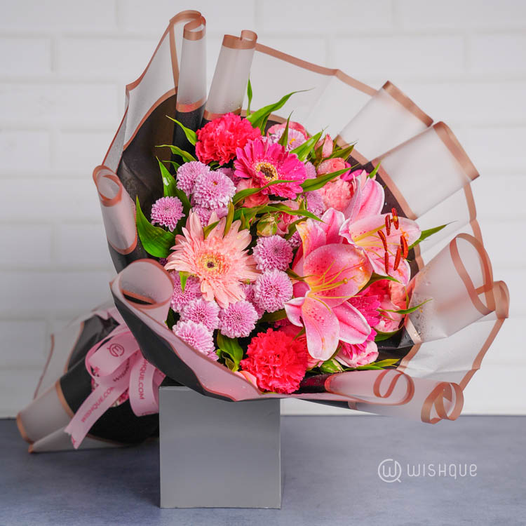 Chromatic Kiss Fresh Flower Bouquet