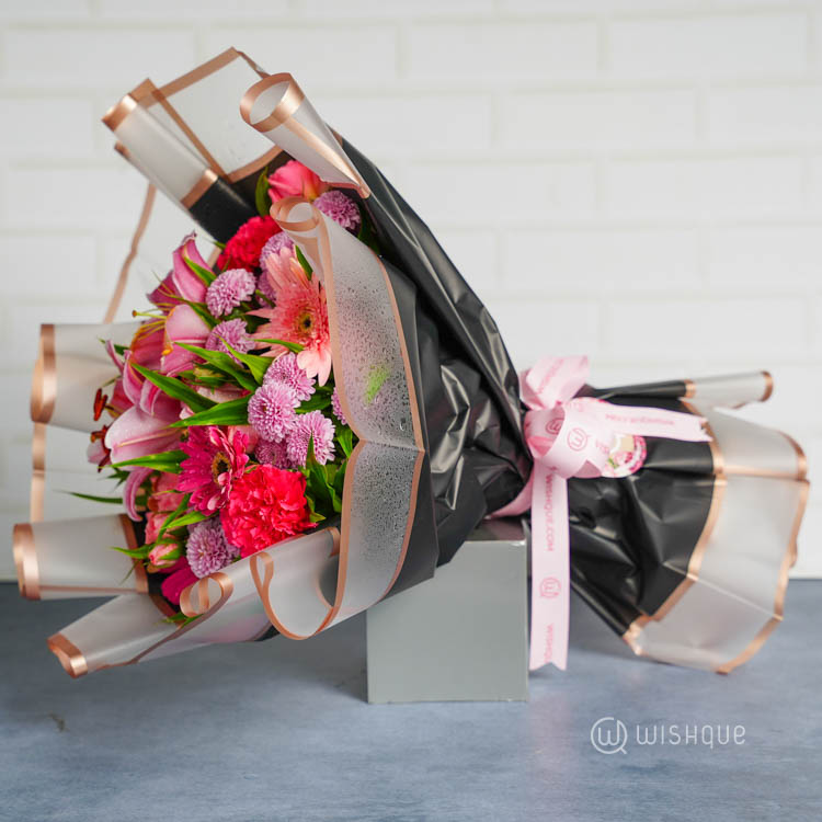 Chromatic Kiss Fresh Flower Bouquet