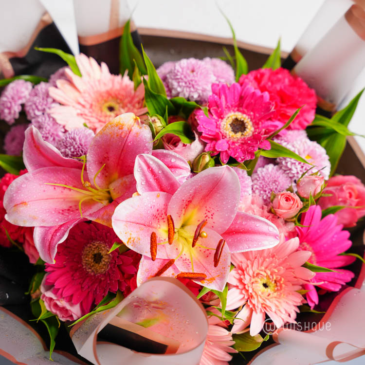 Chromatic Kiss Fresh Flower Bouquet