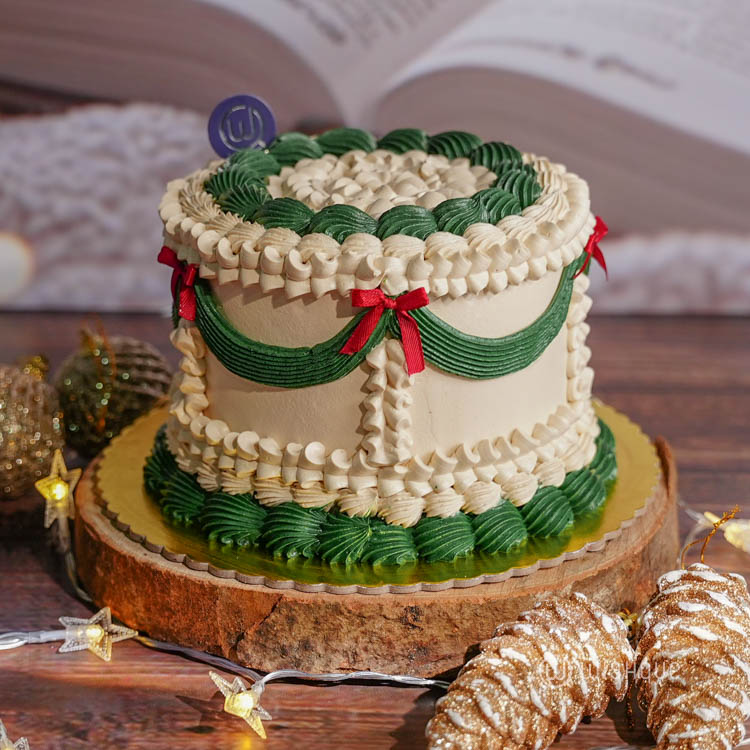 Blueberry White Chocolate Festive Cake