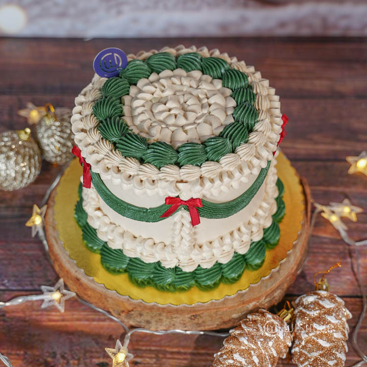 Blueberry White Chocolate Festive Cake
