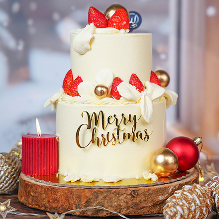 Cocoa Berry Snow Coated Xmas Tower Cake