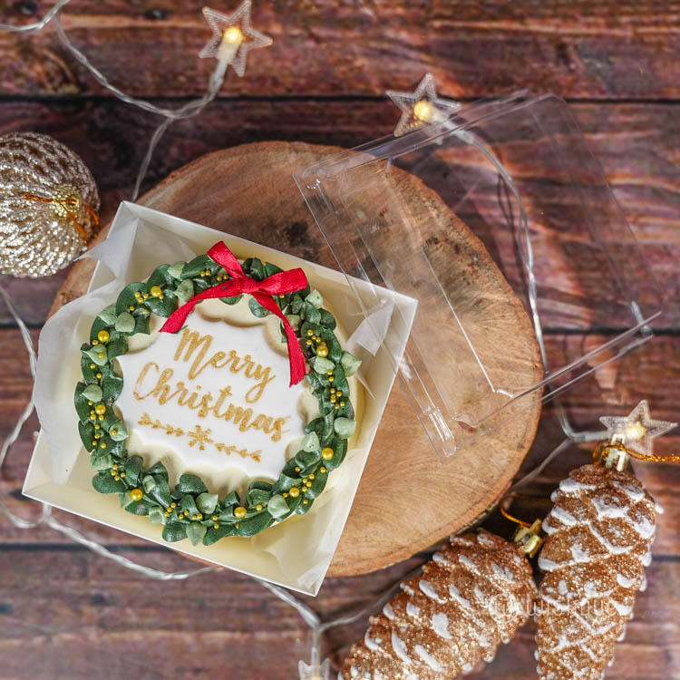 Merry Christmas Mini Wreath Ribbon Bento Cake