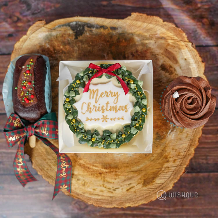 Merry Christmas Mini Wreath Assorted Pack