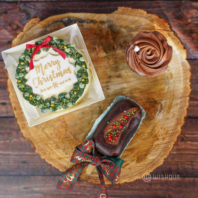 Merry Christmas Mini Wreath Assorted Pack