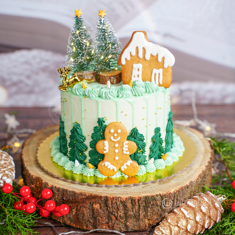 Twinkling Stars Gingerbread Forest Christmas Ribbon Cake