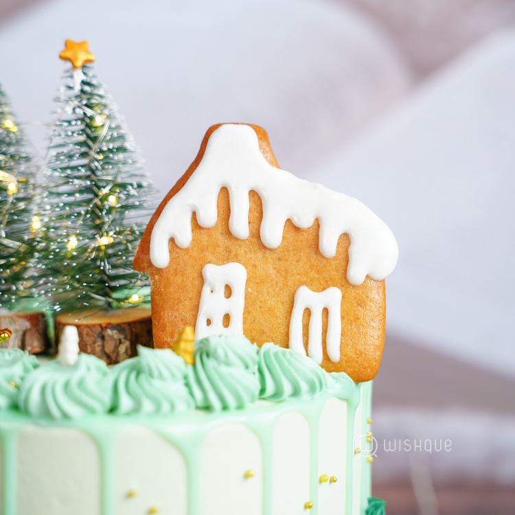 Twinkling Stars Gingerbread Forest Christmas Ribbon Cake