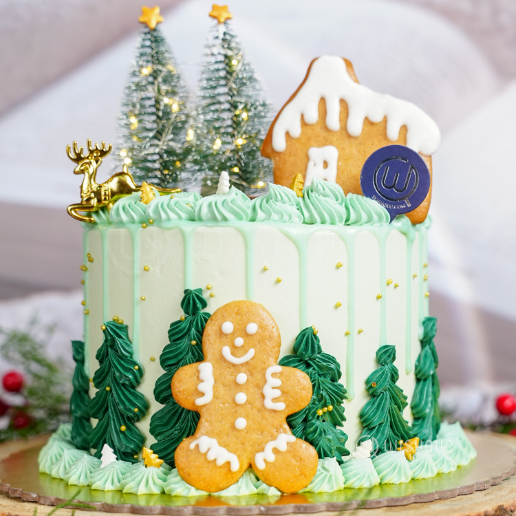 Twinkling Stars Gingerbread Forest Christmas Ribbon Cake