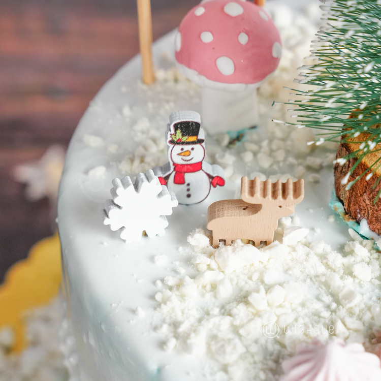 Snowfall Christmas Wonderland Chocolate Cake