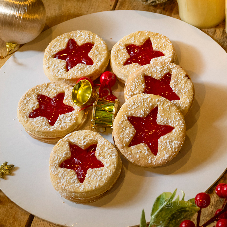 Almond Berry Linzer Cookies 6 Pieces