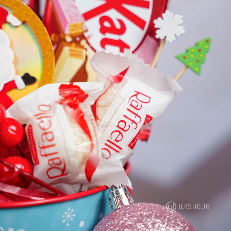 Snowman Sweets Gift Bucket