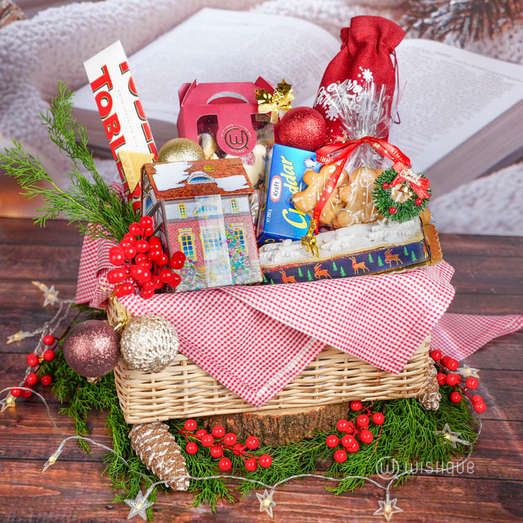 Winter Cottage Treats Hamper