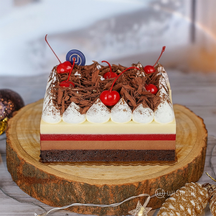 Blackforest Raspberry Mousse Cake