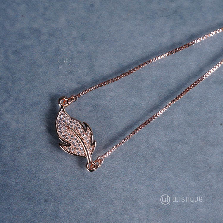 SK Women's Quartz Analog Watch Case Business Fashion Gift Box