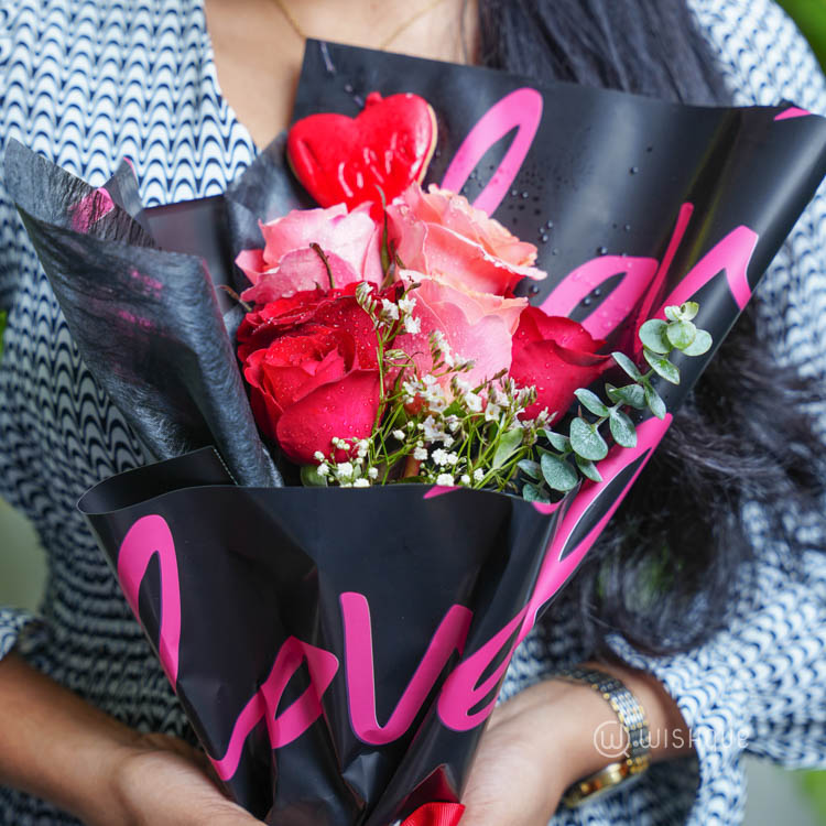 Urban Love Candy Roses Bouquet