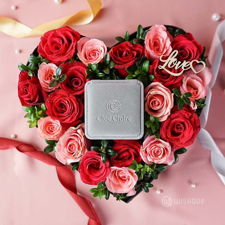 Fresh Roses & Pendant With Love Heart Box - Red