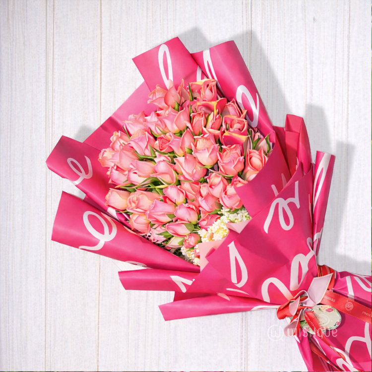Pink Petal Roses Bouquet With Heart Cookies
