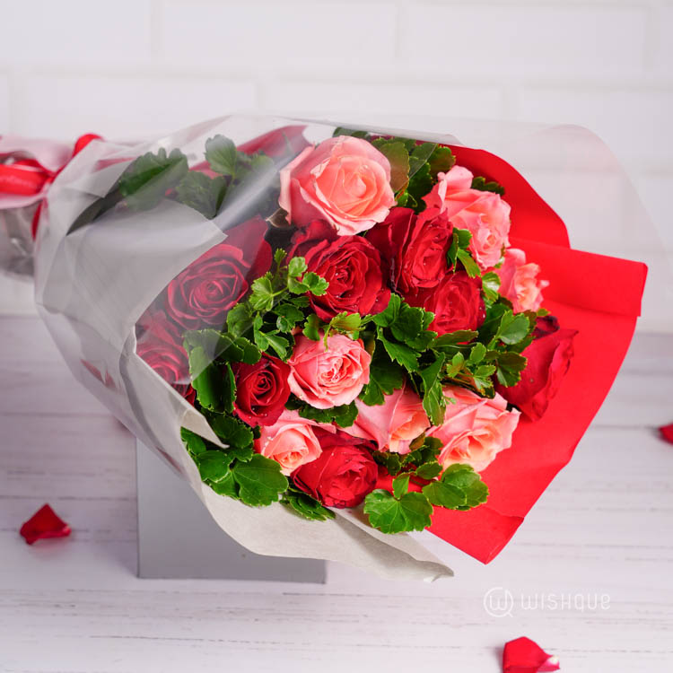 Botanical Blush Roses Flower Bouquet