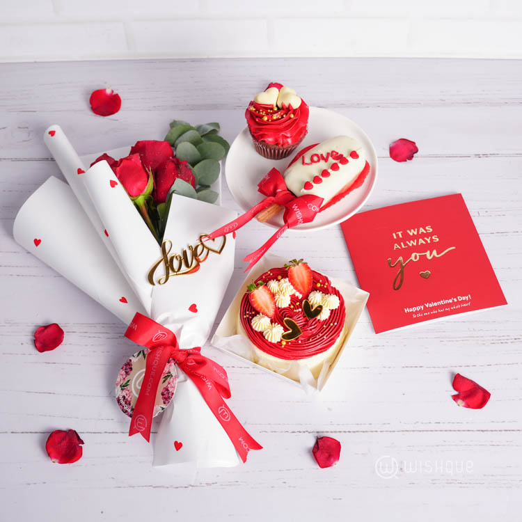 Simply Scarlet Gift Set