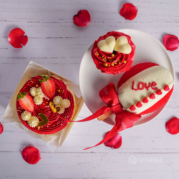 Simply Scarlet Gift Set