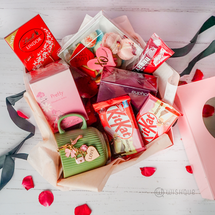 Pretty in Pink Euphoria Fragrance Gift Box