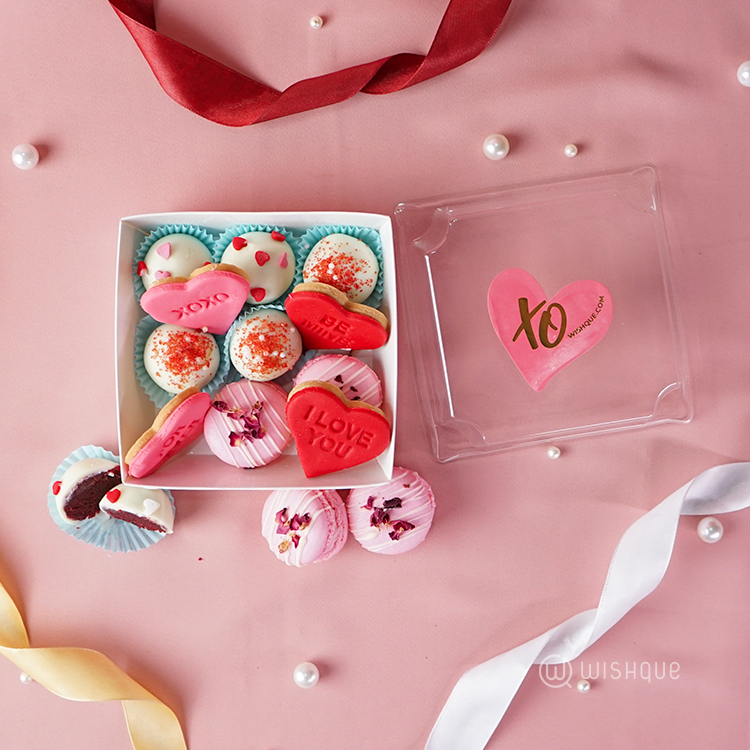 Pretty in Pink Euphoria Fragrance Gift Box