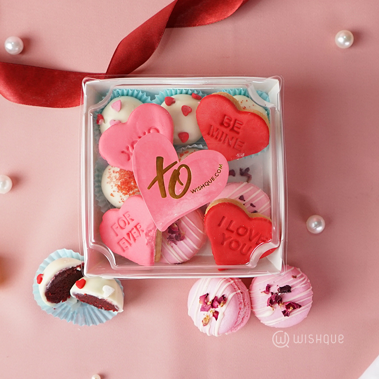 Pretty in Pink Euphoria Fragrance Gift Box