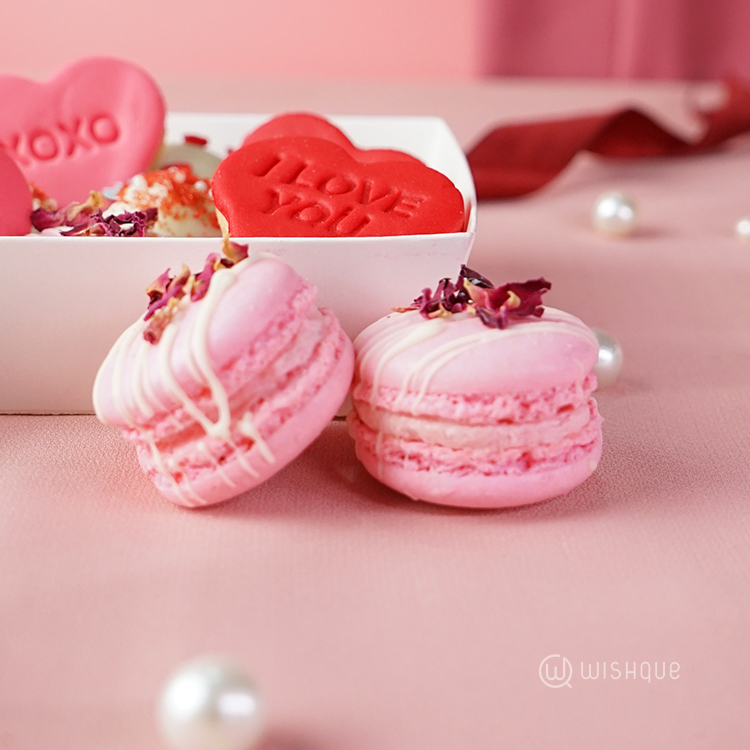 Pretty in Pink Euphoria Fragrance Gift Box