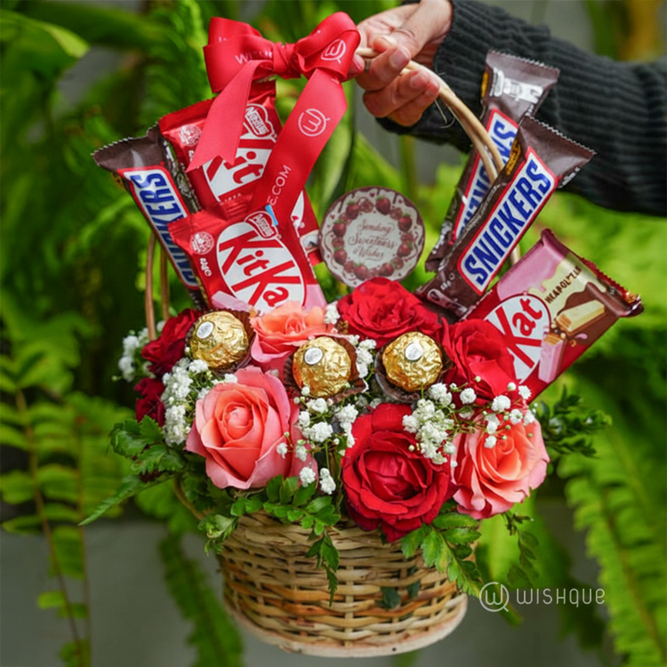 Sweetest Sentiments Bloom Basket