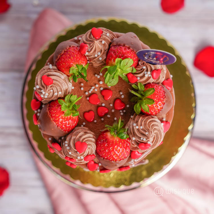 Berry Much In Love Chocolate Cake