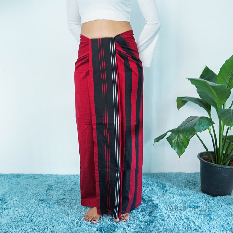 Maroon & White Line Avurudu Handloom Lungi