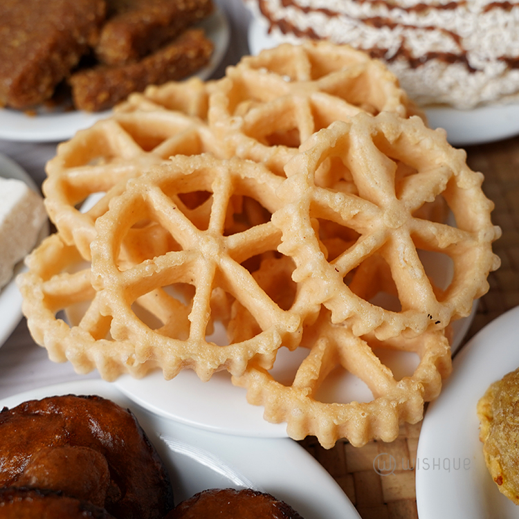 Avurudu Sweet Traditions Box