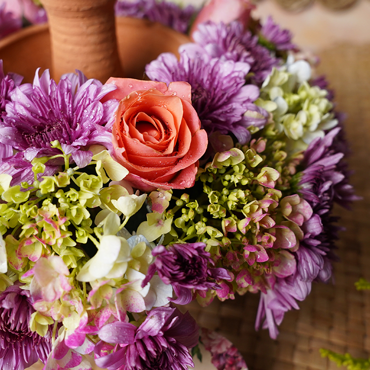 Avurudu Sparkle Clay Lamp Arrangement